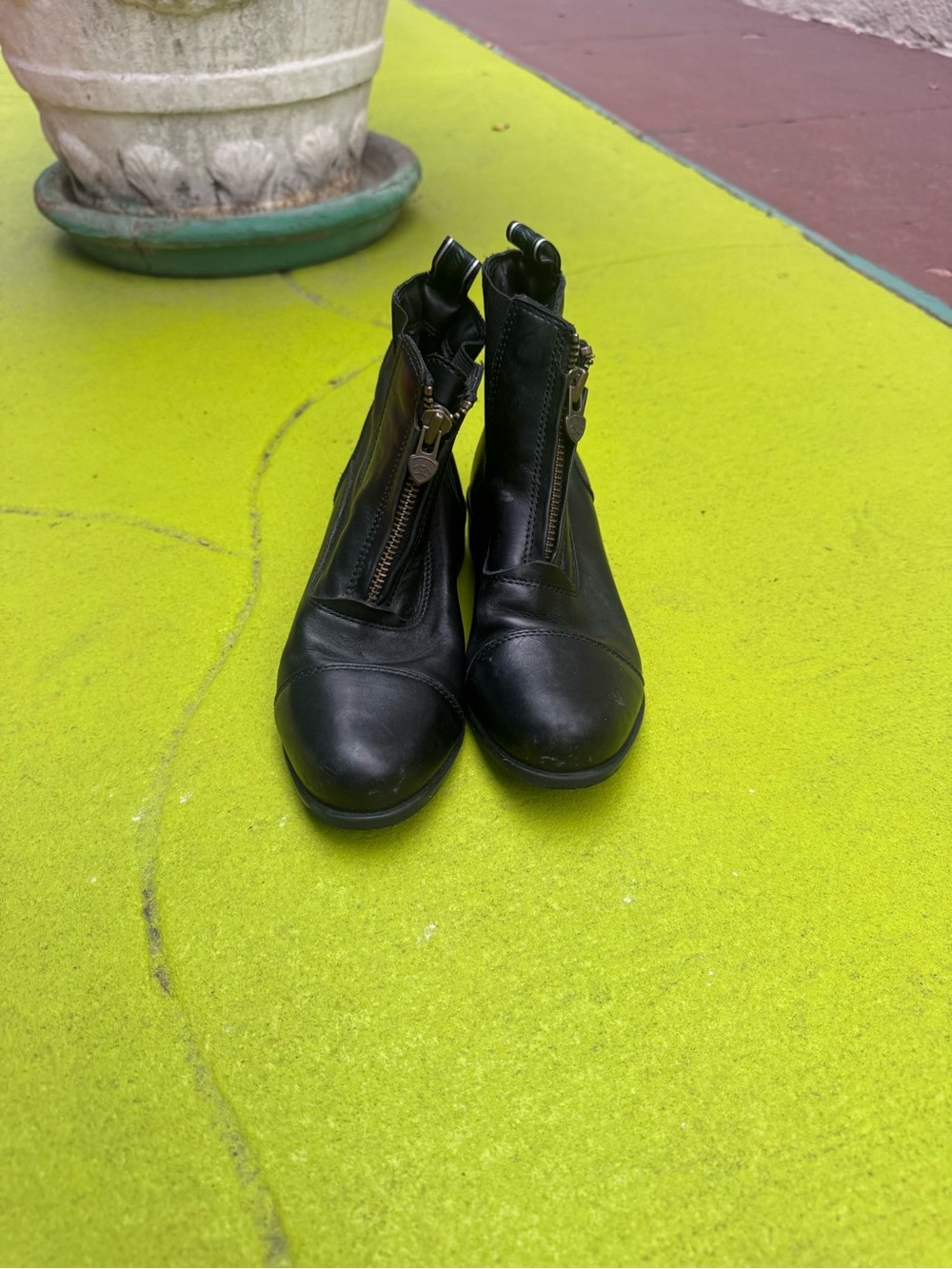 Ariat Devon IV Paddock Boots Black Leather Zip Riding Boots Youth 2 EU 23